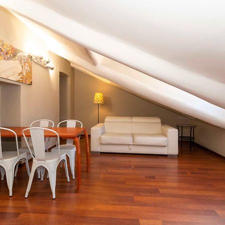 San Salvario Apt With Balcony Turin Exterior photo